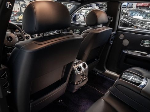 Used 2020 Rolls-Royce Ghost RWD image 24