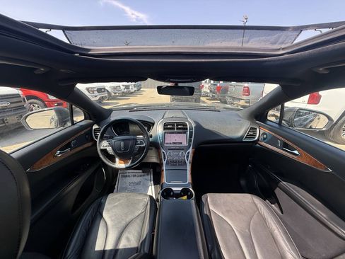 Used 2020 Lincoln Nautilus Reserve FWD image 18