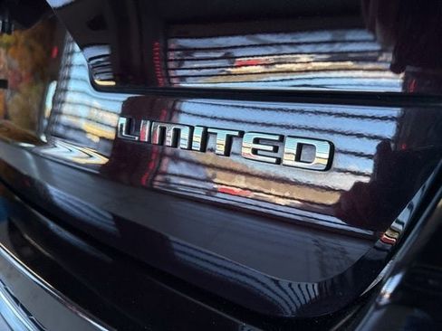 Used 2022 Jeep Grand Cherokee L Limited w/ Luxury Tech Group II image 17