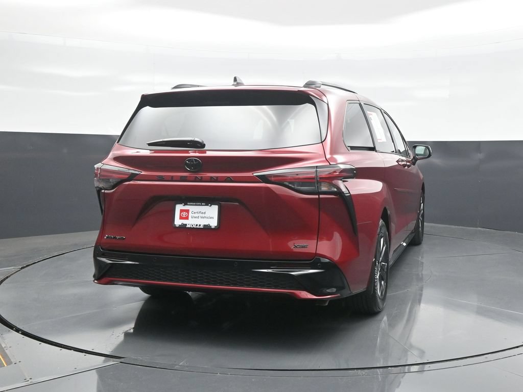 Used 2026 Toyota Sienna XSE AWD/4WD image 6