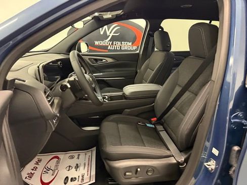 New 2026 Chevrolet Traverse LT image 12