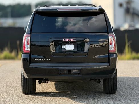 Used 2015 GMC Yukon XL SLT w/ Open Road Package AWD/4WD image 4