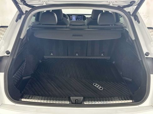Certified 2025 Audi Q5 Prestige AWD/4WD image 24