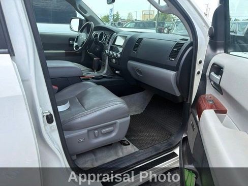 Used 2011 Toyota Sequoia Platinum AWD/4WD image 16