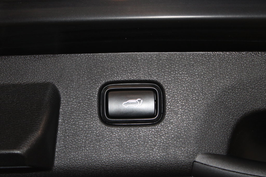 Used 2023 Kia Sportage SX FWD image 30