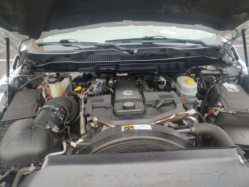 Used 2014 RAM 2500 Laramie image 16