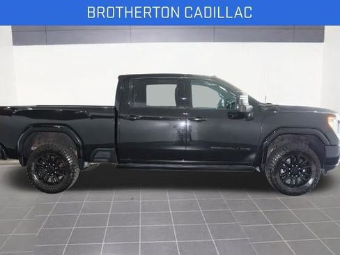 Certified 2022 GMC Sierra 2500 Denali w/ Denali Black Diamond Edition AWD/4WD image 11
