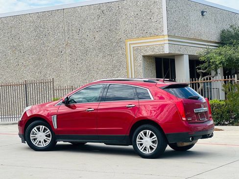 Used 2013 Cadillac SRX Luxury image 7