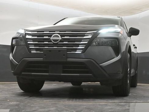 Used 2024 Nissan Rogue S AWD/4WD image 15