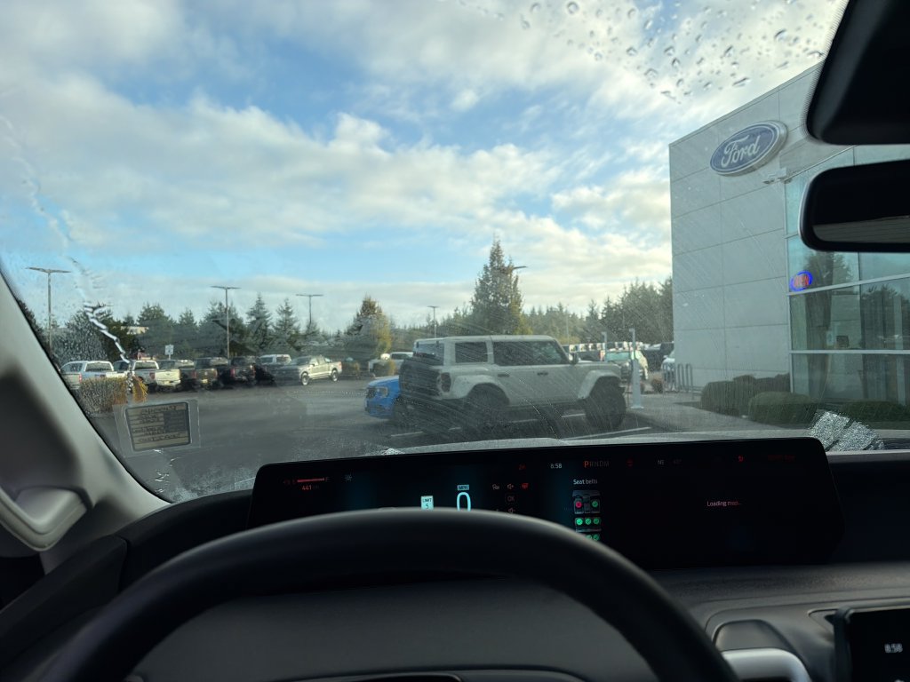 Used 2025 Ford Expedition Active AWD/4WD image 13