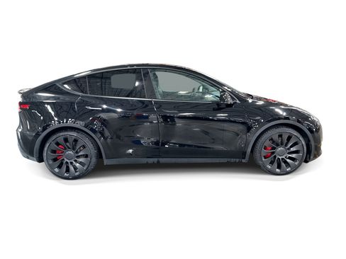 Certified 2023 Tesla Model Y Performance AWD/4WD image 7