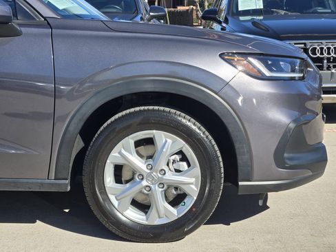 Used 2023 Honda HR-V LX image 11