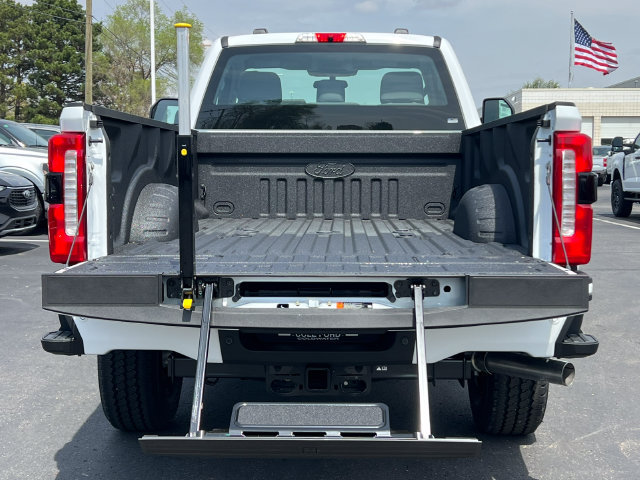 New 2026 Ford F350 XL w/ STX Appearance Package AWD/4WD image 13
