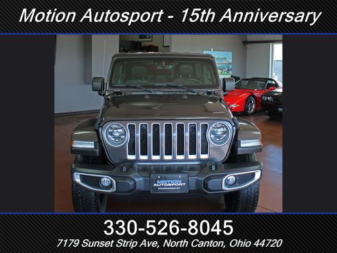 Used 2021 Jeep Wrangler Unlimited Sahara w/ Uconnect 4C Nav & Sound Group AWD/4WD image 4