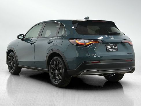 Used 2025 Honda HR-V Sport image 3