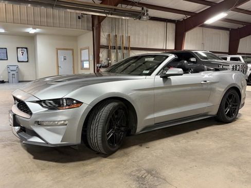 Used 2022 Ford Mustang Premium image 20