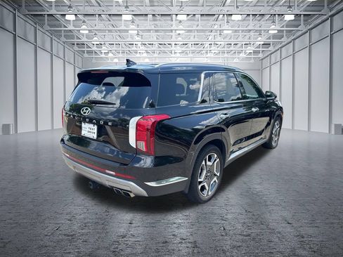 Used 2023 Hyundai Palisade Limited FWD image 7