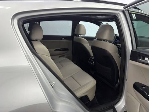 Used 2022 Kia Sportage Nightfall Edition w/ Nightfall Fwd Premium Package image 16