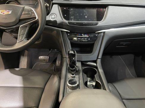Certified 2025 Cadillac XT5 Premium Luxury image 12