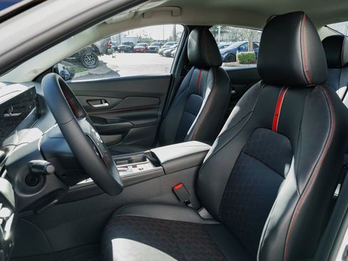 New 2026 Nissan Sentra SR w/ SR Premium Package FWD image 20
