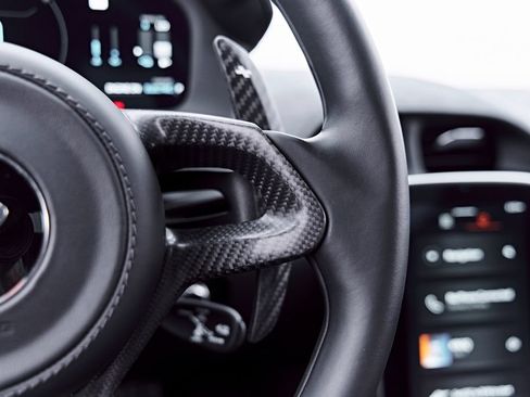 Used 2023 McLaren Artura RWD image 65