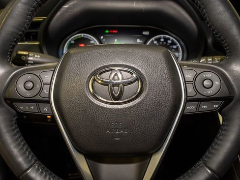 Used 2021 Toyota Venza XLE w/ Softex Package image 18