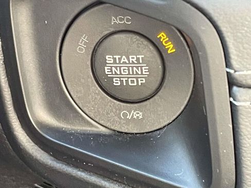 Used 2024 Jeep Wrangler High Altitude image 30