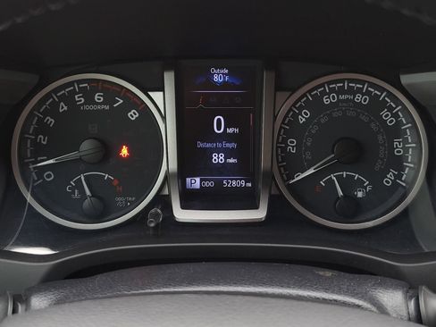Used 2021 Toyota Tacoma SR5 w/ SR5 Appearance Package (SM) RWD image 27