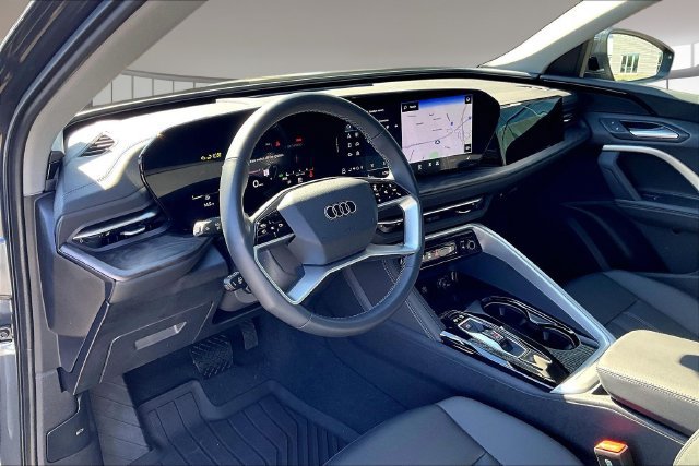 Used 2025 Audi Q5 Premium w/ Convenience Package AWD/4WD image 17
