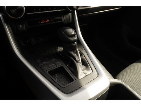 Used 2023 Toyota RAV4 LE FWD image 31