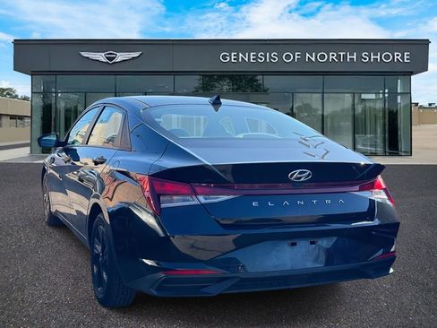 Certified 2023 Hyundai Elantra SEL w/ Cargo Package image 5