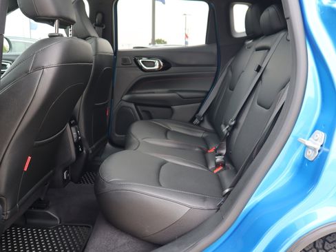 Used 2024 Jeep Compass Trailhawk w/ Trailhawk Elite Group image 11