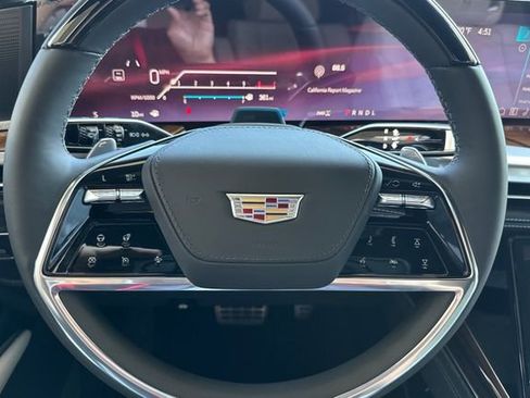 New 2026 Cadillac Escalade ESV Platinum Sport w/ LPO, ONYX Package AWD/4WD image 26