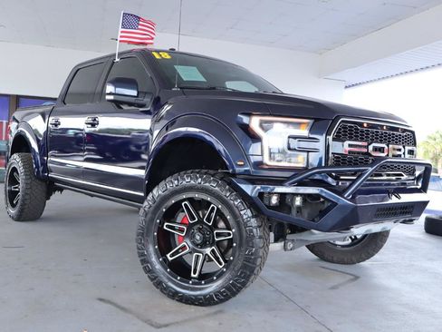 Used 2018 Ford F150 Raptor w/ Equipment Group 802A Luxury AWD/4WD image 3