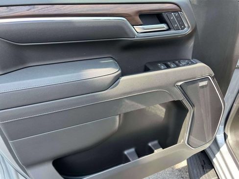 New 2026 GMC Sierra 1500 SLT w/ SLT Premium Package AWD/4WD image 18