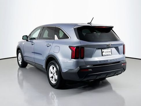 Used 2021 Kia Sorento LX FWD image 7