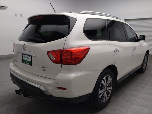 Used 2018 Nissan Pathfinder SL AWD/4WD image 9