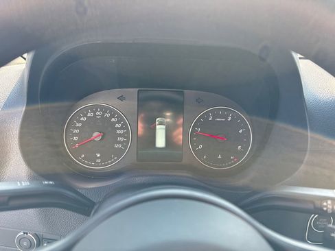 Used 2024 Mercedes-Benz Sprinter 3500 image 23