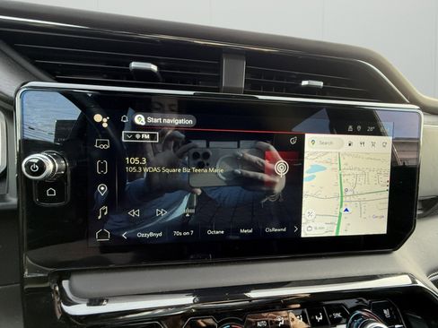 Used 2023 GMC Sierra 1500 AT4X w/ AT4X AEV Edition image 18