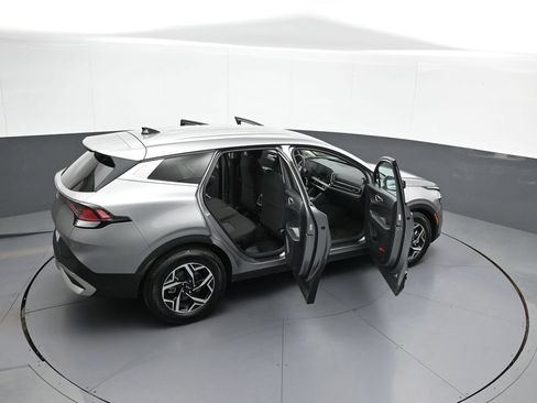 Certified 2025 Kia Sportage LX FWD image 43