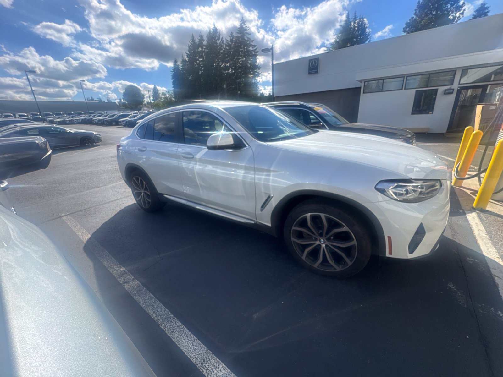 Used 2022 BMW X4 xDrive30i w/ Convenience Package AWD/4WD image 5