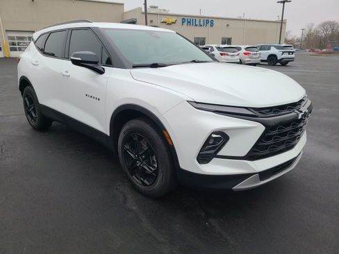 Used 2023 Chevrolet Blazer LT w/ Midnight/Sport Edition image 7