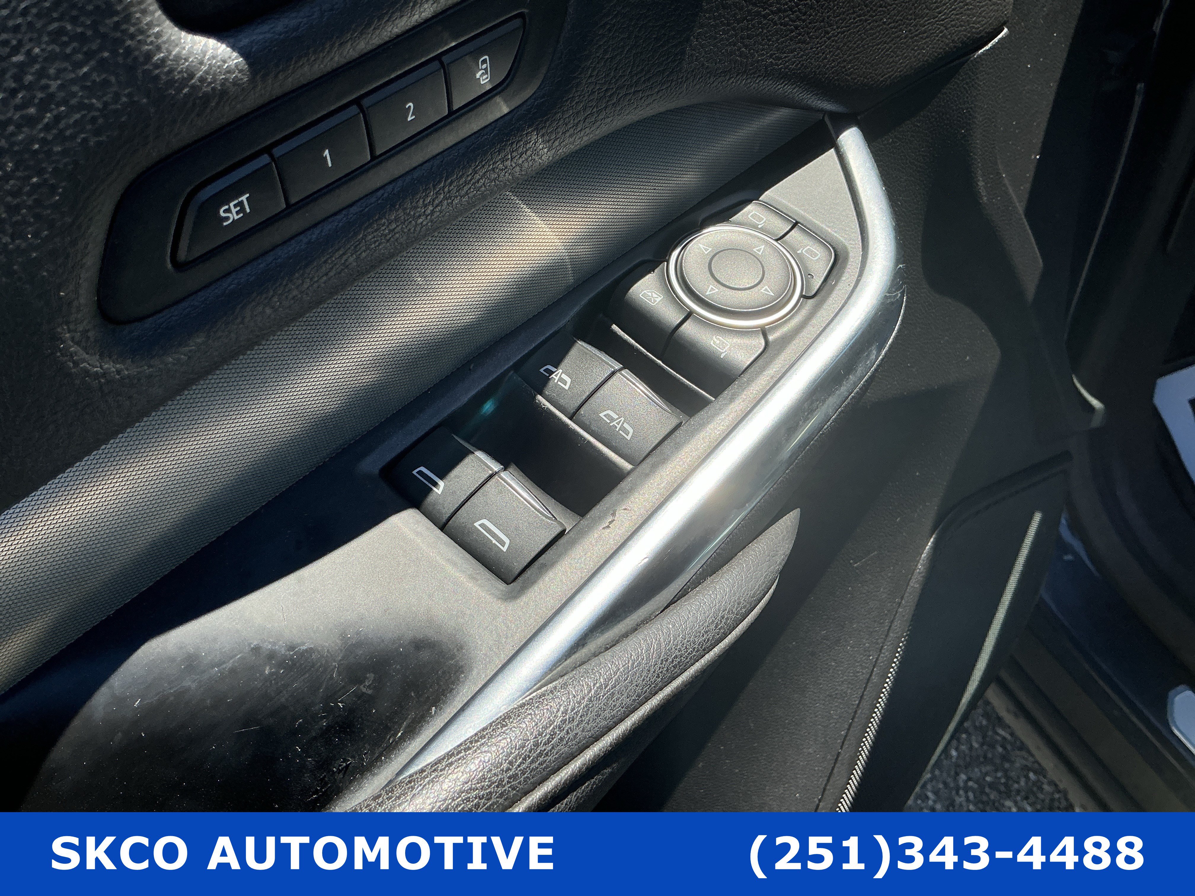 Used 2019 Cadillac XT4 Premium Luxury w/ Technology Package FWD image 22