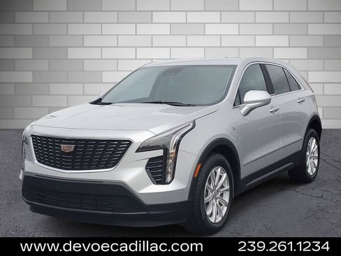 Used 2021 Cadillac XT4 Luxury image 1