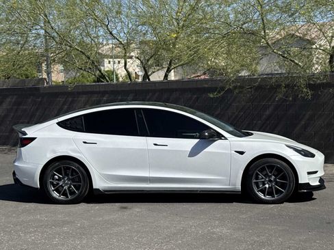 Used 2023 Tesla Model 3 Standard Range RWD image 9