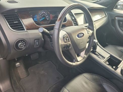 Used 2016 Ford Taurus Limited image 9