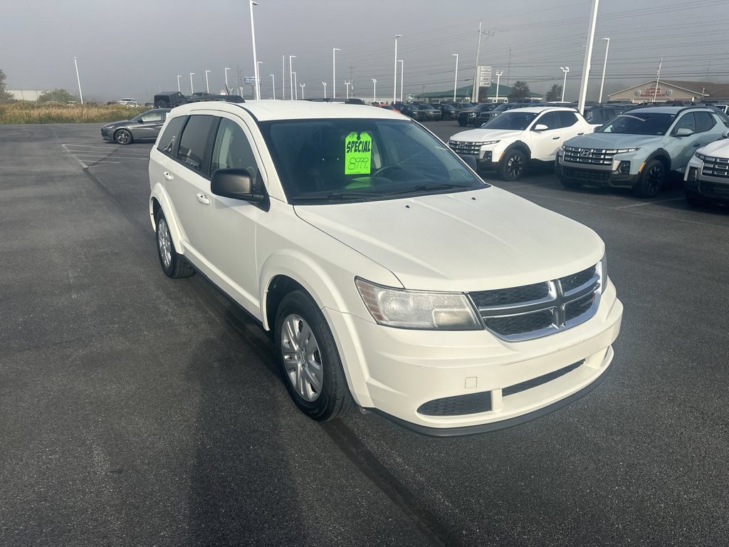 Used 2017 Dodge Journey SE w/ Flexible Seating Group FWD image 1