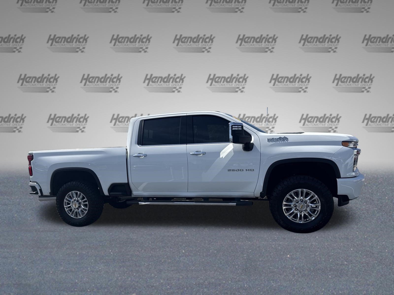 Used 2023 Chevrolet Silverado 2500 High Country w/ Technology Package AWD/4WD image 10