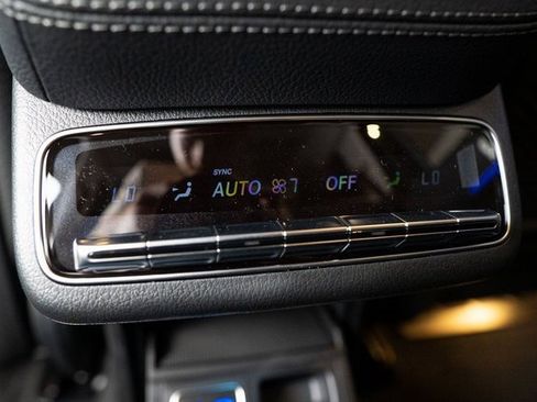 New 2026 Mercedes-Benz GLS 450 4MATIC image 33