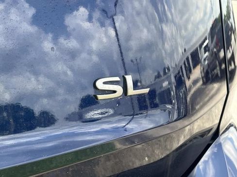 Used 2025 Nissan Rogue SL FWD image 11